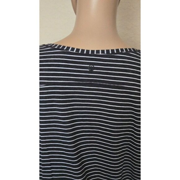 Lululemon To The Point Long Sleeve Modern Stripe Heathered Black White size 4 - Picture 9 of 9